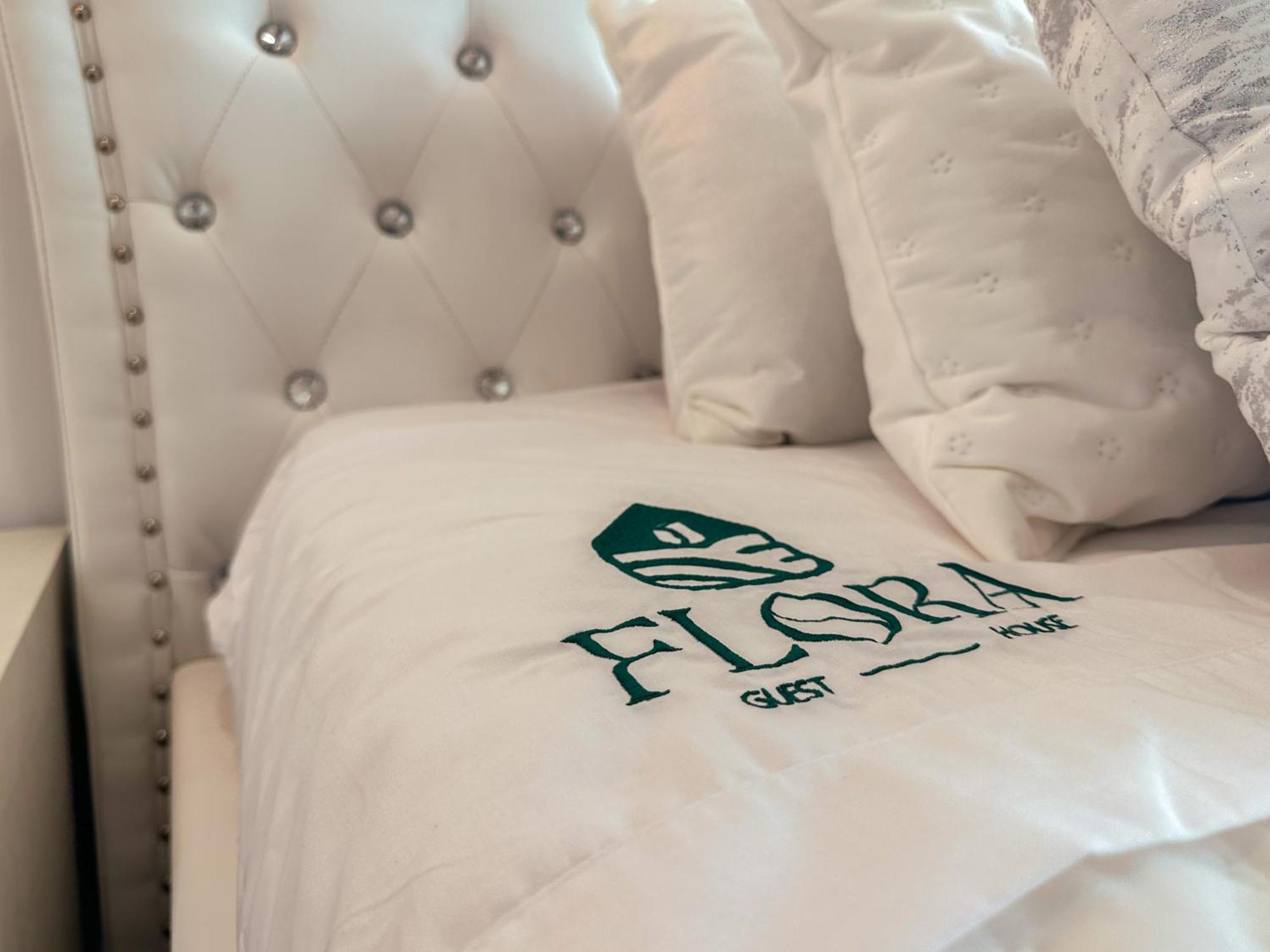 Flora Guest House Марку-ди-Канавезиш Экстерьер фото